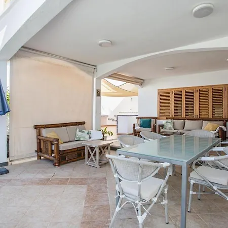 Lea * Puerto del Carmen (Lanzarote)