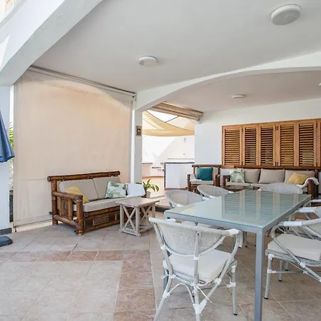 Lea Villa *